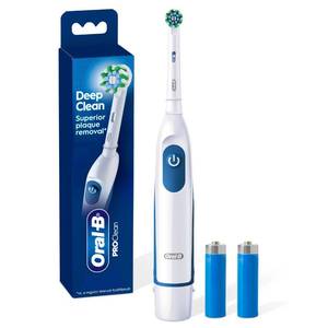 lot 926 image: Oral-B Pro 100 3D White, Battery Toothbrush, White - Retail $20