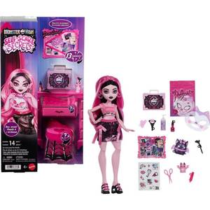 lot 9844 image: Monster High Self-Scare Secrets Draculaura Fashion Doll with 13 Realistic Accessories - Retail $22
