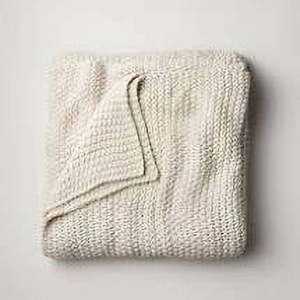 lot 9883 image: FullQueen Chunky Knit Bed Blanket GREEN- Casaluna Acrylic Sweater Knit, Year Round Comfort, Machine Washable - Retail $70