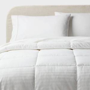 lot 9938 image: FullQueen Hotel Collection Duvet Insert - Threshold - Retail $80