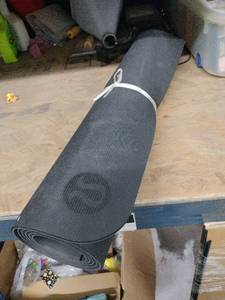 lot 20779 image: Lululemon The Reversible Mat 5mm