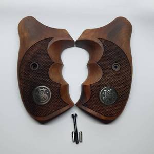 lot 5050 image: HK GRIPS Smith Wesson K & L & X Frame Roundbutt Wooden Grips (Diamond with Silver Logo)