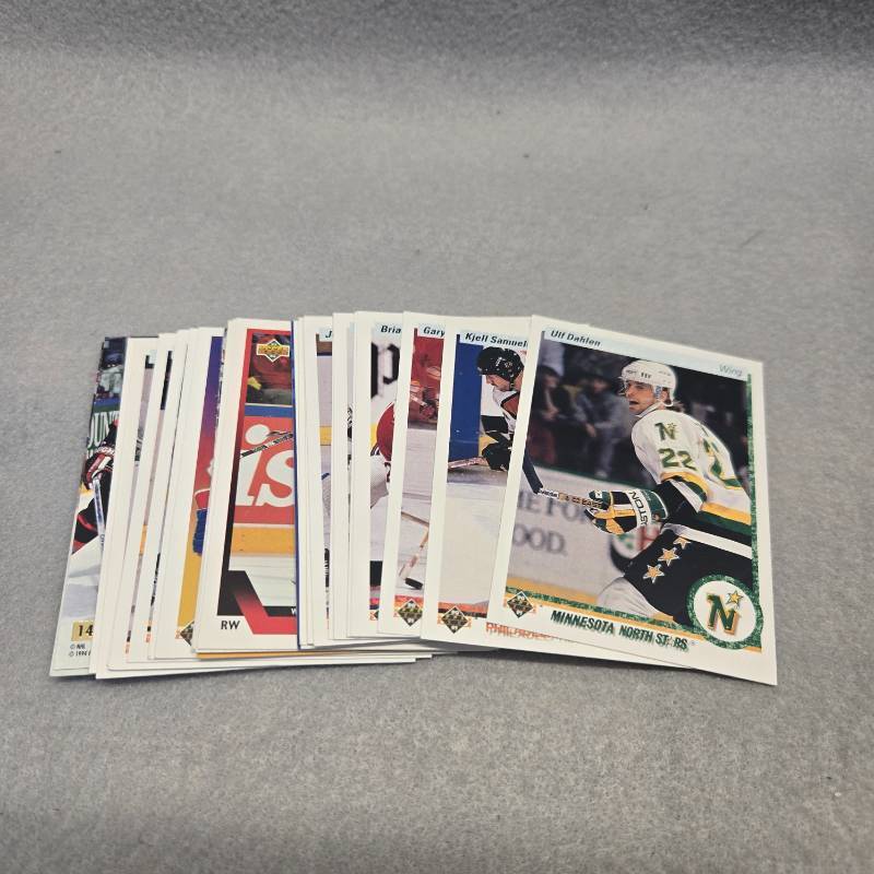 lot 410 image: 28 Random Hockey Trading Cards Collection