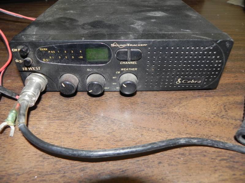 lot 10528 image: Cobra CB radio Sound Tracker 40 channel with weather