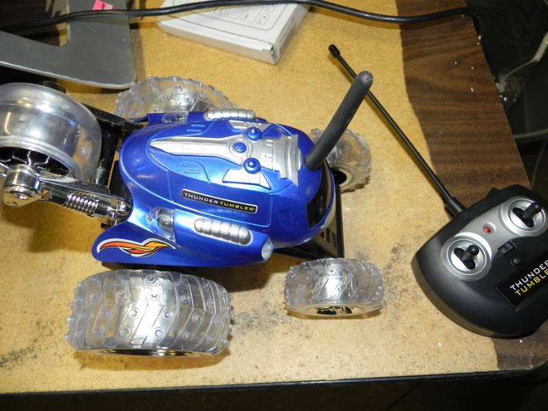 lot 10594 image: Hot Wheels RC Car with Remote