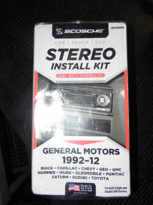 lot 10595 image: Car Stereo Installation Kit