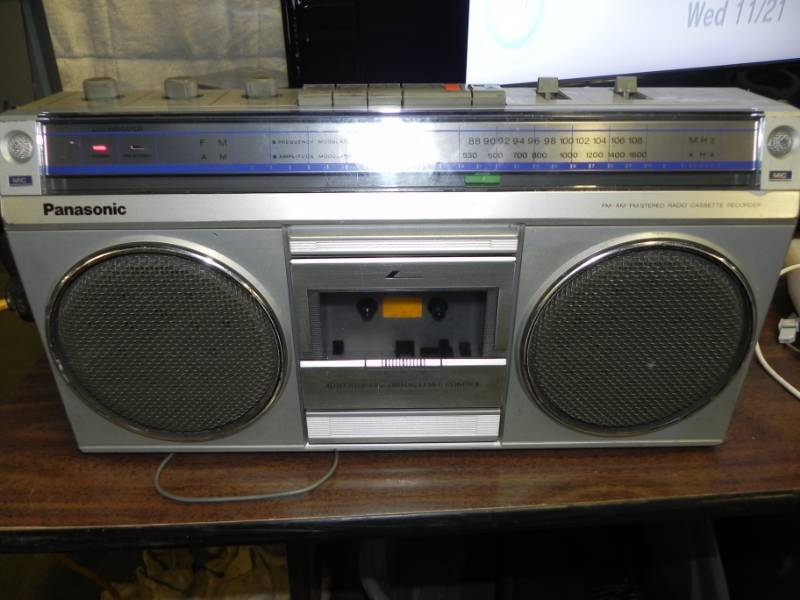 lot 10599 image: Panasonic BoomBox