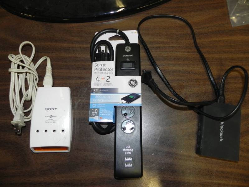 lot 10606 image: Electronics Lot