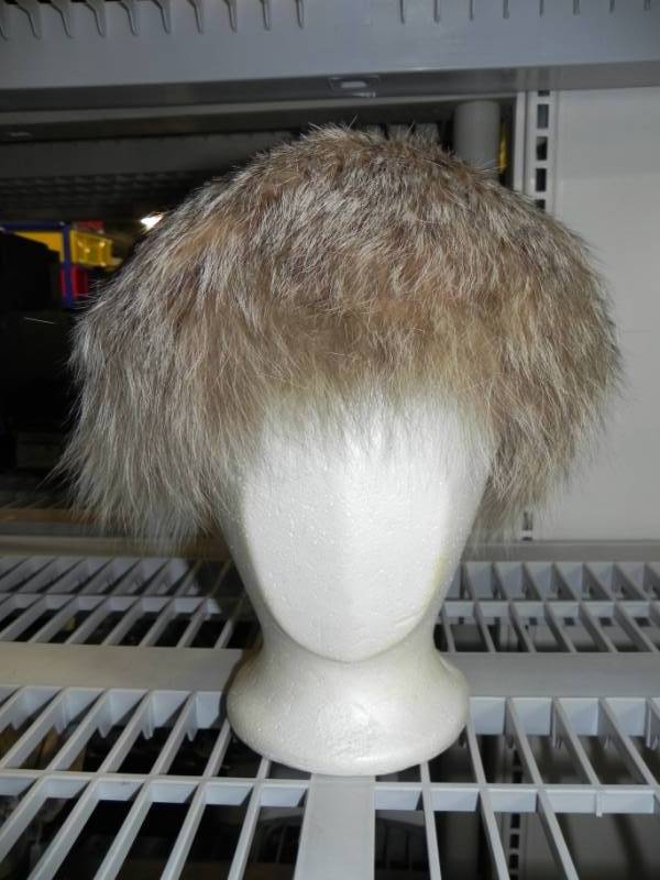 lot 10623 image: Vintage Adolfo 2 Fur Hat