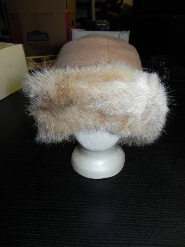 lot 10639 image: Miss Carnegie Vintage Fur Hat by Hattie Carnegie