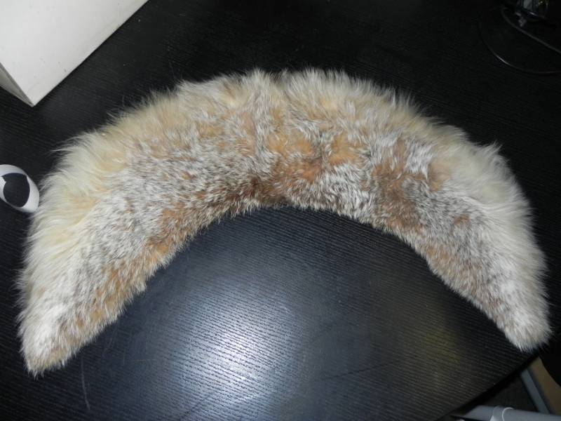 lot 10646 image: Genuine Fur Shoal