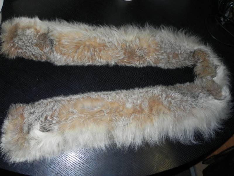 lot 10649 image: Vintage Fur Shoal