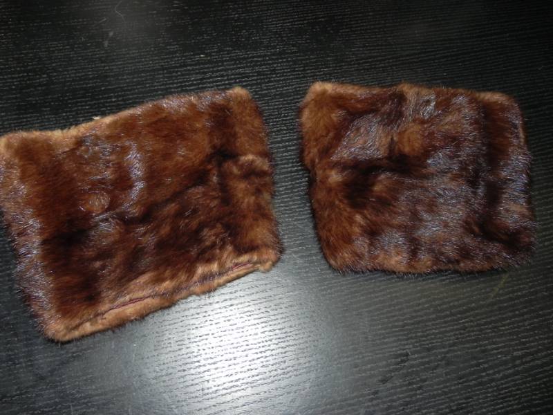 lot 10653 image: Vintage Fur Head Band