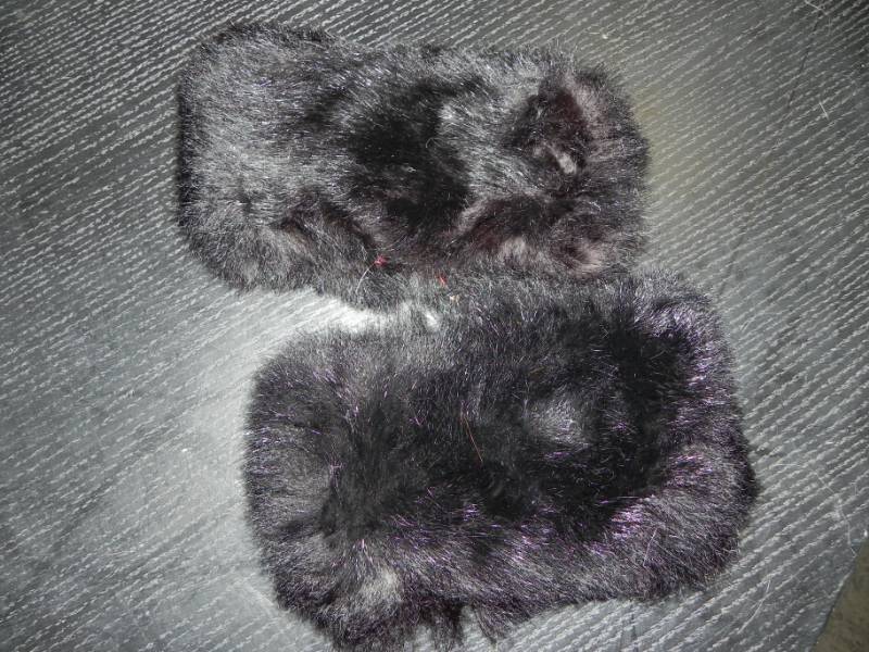 lot 10655 image: Vintage Fur Head Band