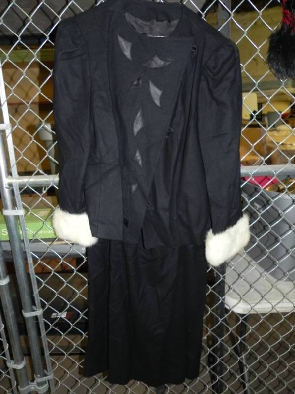 lot 10671 image: Morgail Ladies Outfit