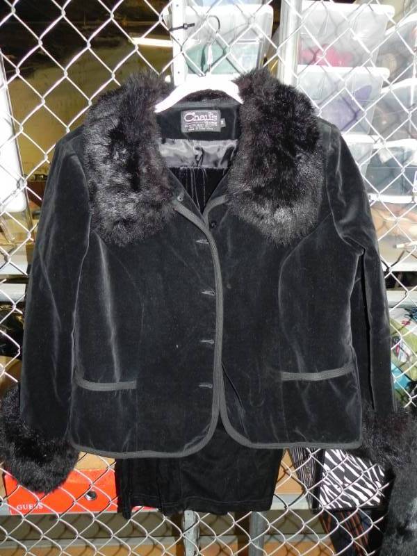 lot 10676 image: The Chaus Women Jacket and Shirt Set