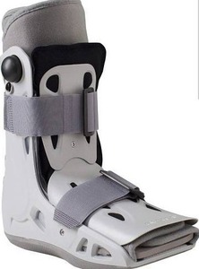 lot 1793 image: Aircast AirSelect Short Walker Boot with Hook and Loop Closure - Retail $45
