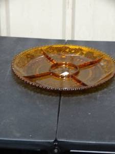 lot 26336 image: Yellow Glass FruitVeggie Plate