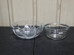lot 26337 image: 2 Misc. Glass Bowls