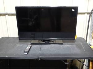 lot 26343 image: Samsung 32 Tv