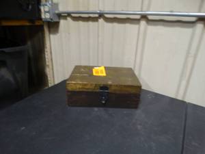 lot 26359 image: Vintage Empty Box Decor