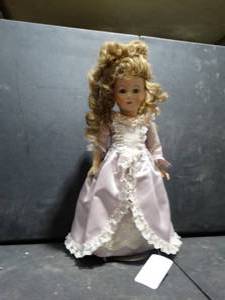 lot 26483 image: Kaiser Chicago Porcelain Doll
