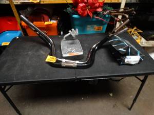 lot 26495 image: Lot of Misc. Bike Parts