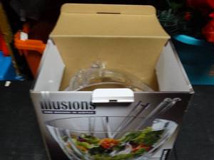 lot 26523 image: Illusions Salad Bowl
