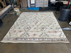 lot 22507 image: Lima Collection Native American Rug