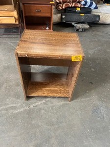 lot 22525 image: Nice Wooden Side Table