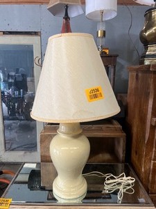 lot 22536 image: White Ceramic Lamp