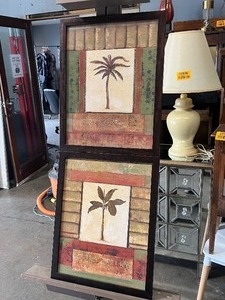 lot 22551 image: 2 Plam Tree Pictures