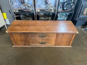 lot 22580 image: Lane Wooden Hope Chest