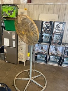 lot 22583 image: Shop Fan