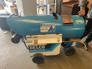 lot 22605 image: Jantzen Hot-High Pressure Cleaning System