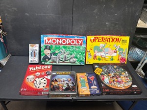 lot 26384 image: Lot of Misc. Board Games