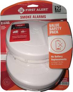 lot 421451 image: First Alert 10 Year Photoelectric Smoke Detector 2 Pack, No Battery Replacements