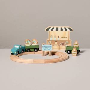 lot 1022 image: Toy Farmers Market Playset 21pc - Hearth & Hand with Magnolia - Retail $20