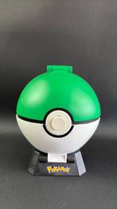 lot 15 image: Pokemon Pokeball Playset with (3) Miniature Figures