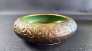 lot 46 image: Red Wing Union Pottery Bulb Bowl
