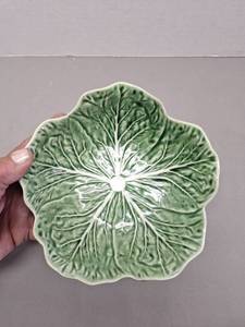 lot 70 image: Pinheiro Cabbage Leaf Ceramic Bowl