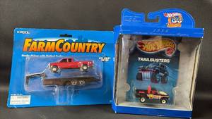 lot 110 image: Hot Wheels and ERTL Farm Country Die-Cast Vehicles