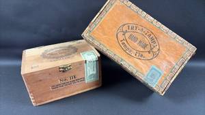 lot 119 image: Vintage Cigar Boxes