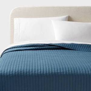 lot 1026 image: FullQueen Washed Cotton Sateen Quilt Indigo - Threshold OEKO-TEX Certified, Midweight Bedspread - Retail $69
