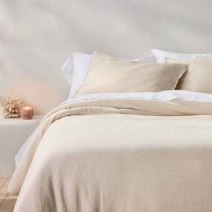 lot 1046 image: KingCalifornia King Heavyweight Linen Blend Comforter & Sham Set Natural - Casaluna Rayon & Cotton, Hidden Quilting, Zip Closure - Retail $169