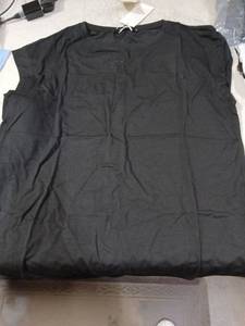 lot 41986 image: Black Sleevless T-Shirt Size L - Retail $15