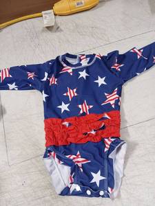 lot 42013 image: Patriotic American Flag Baby Swimsuit Size 90 - Retail $8