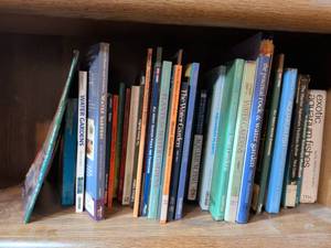 lot 29 image: Water Garden and Aquarium Book Collection