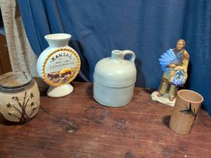 lot 55 image: Kansas Centennial Commemorative Items and Pottery Collection