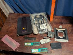 lot 57 image: Mixed Computer Parts and Gaming Headset Bundle